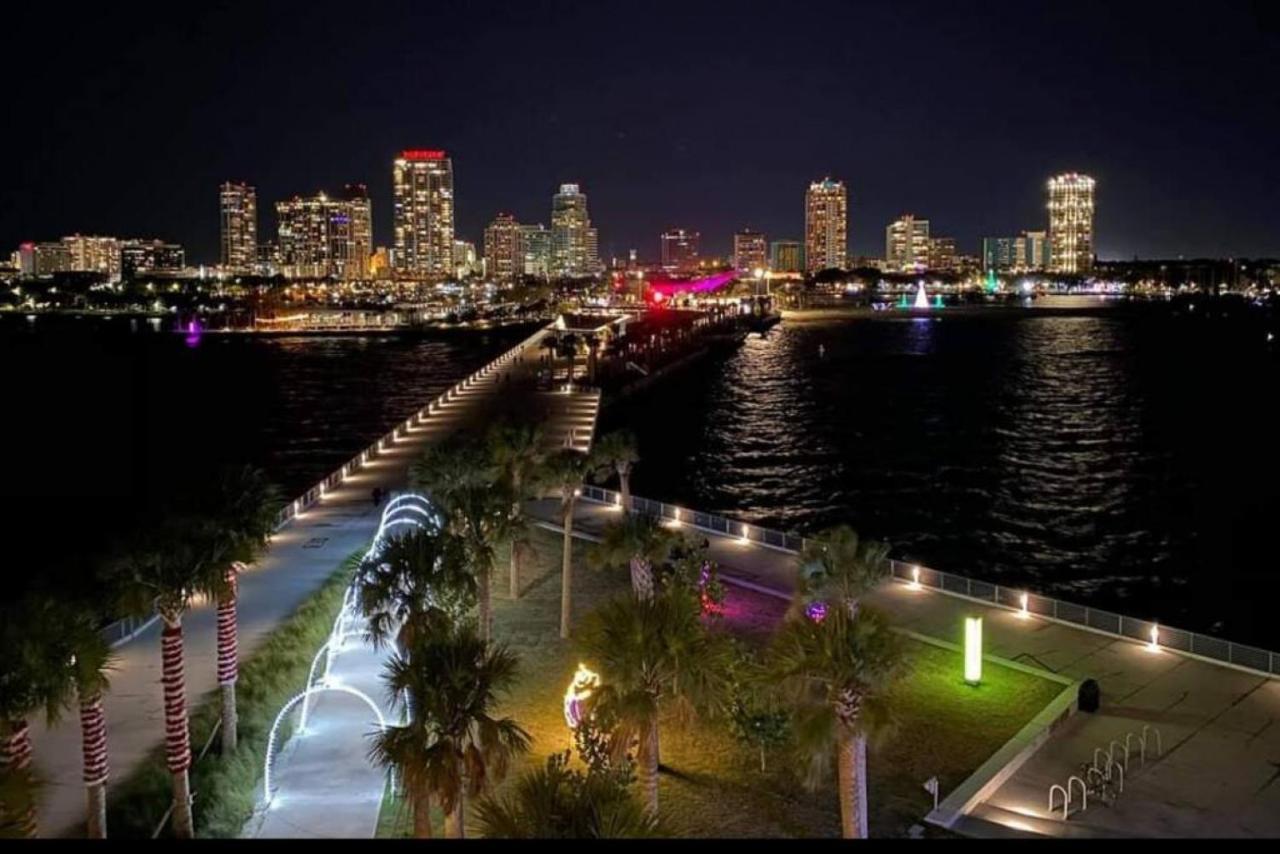 Villa Wine-Dine-Sunshine Cozy Flat In The Heart Of Dtsp San Petersburgo Exterior foto