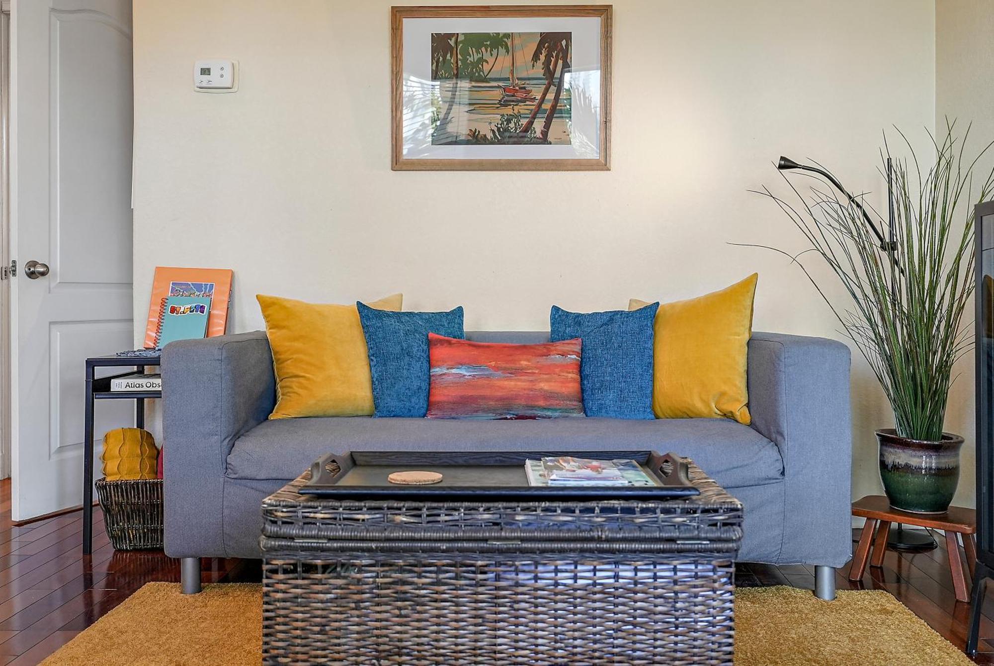 Villa Wine-Dine-Sunshine Cozy Flat In The Heart Of Dtsp San Petersburgo Exterior foto