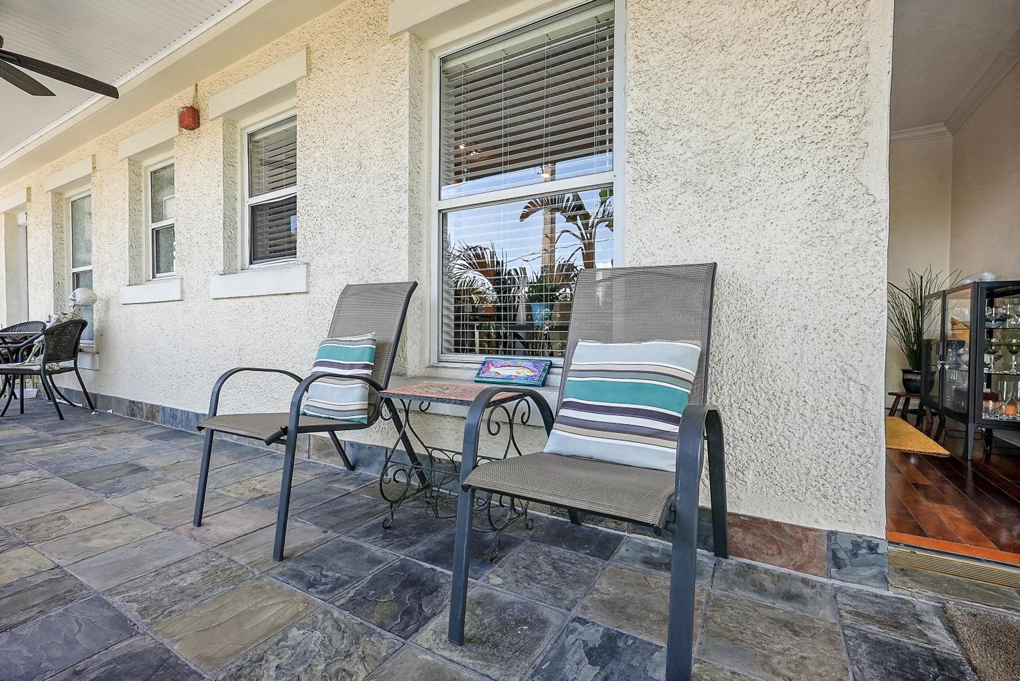 Villa Wine-Dine-Sunshine Cozy Flat In The Heart Of Dtsp San Petersburgo Exterior foto