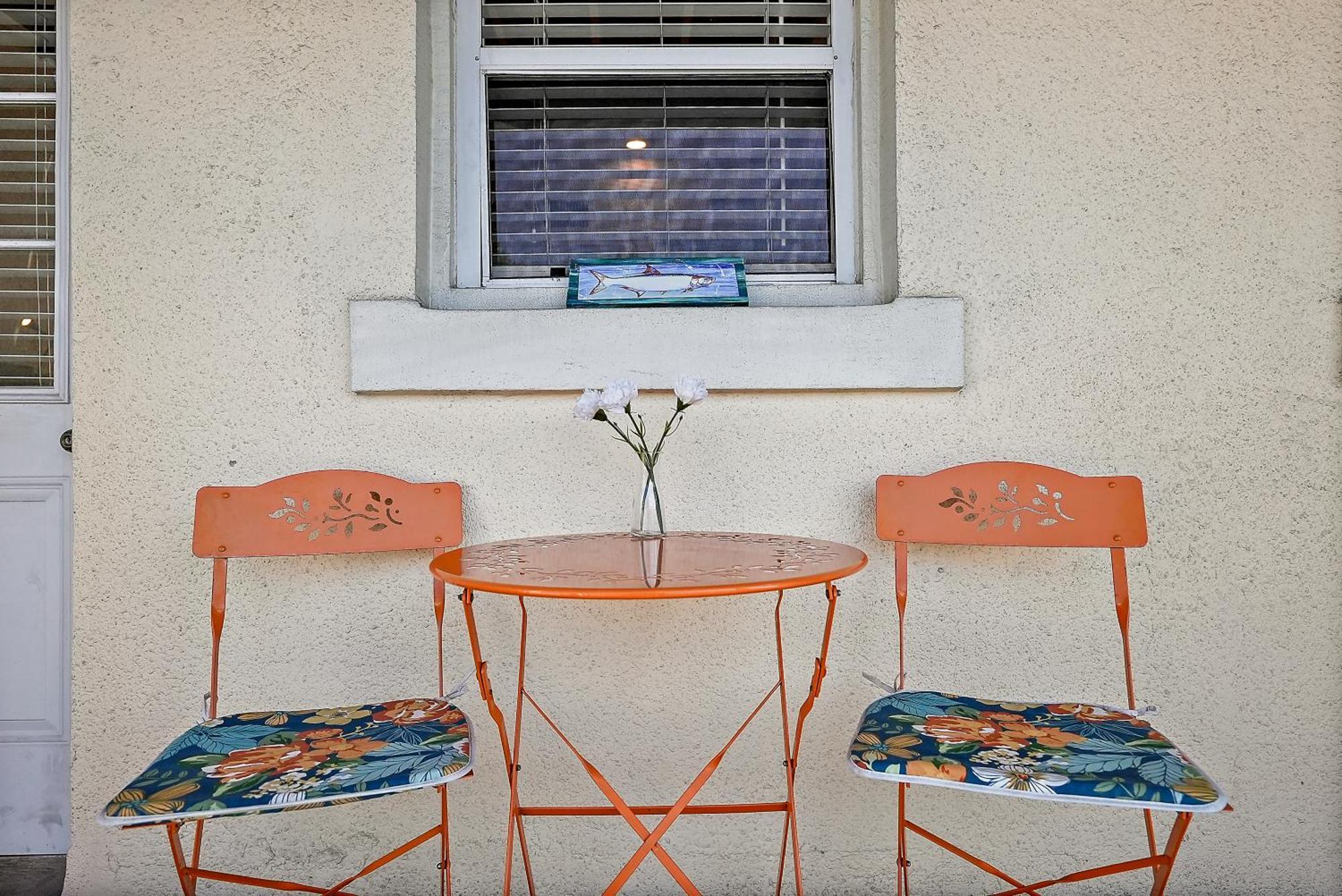 Villa Wine-Dine-Sunshine Cozy Flat In The Heart Of Dtsp San Petersburgo Exterior foto